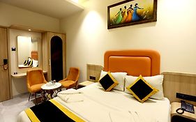 Hotel A R Paradise